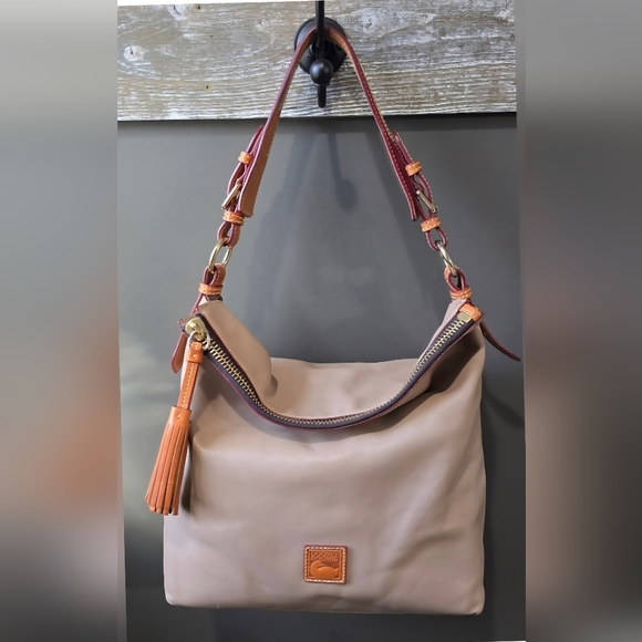 Dooney & Bourke Large Leather Taupe Shoulder Bag - Picture 1 of 5